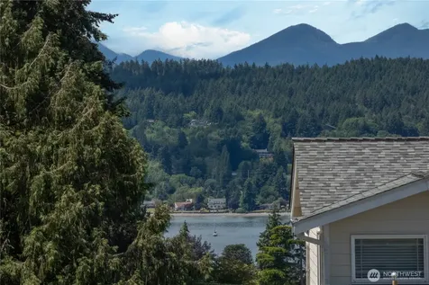 18412 11th Avenue NE Poulsbo WA 98370
