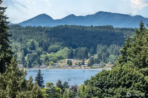 18412 11th Avenue NE Poulsbo WA 98370