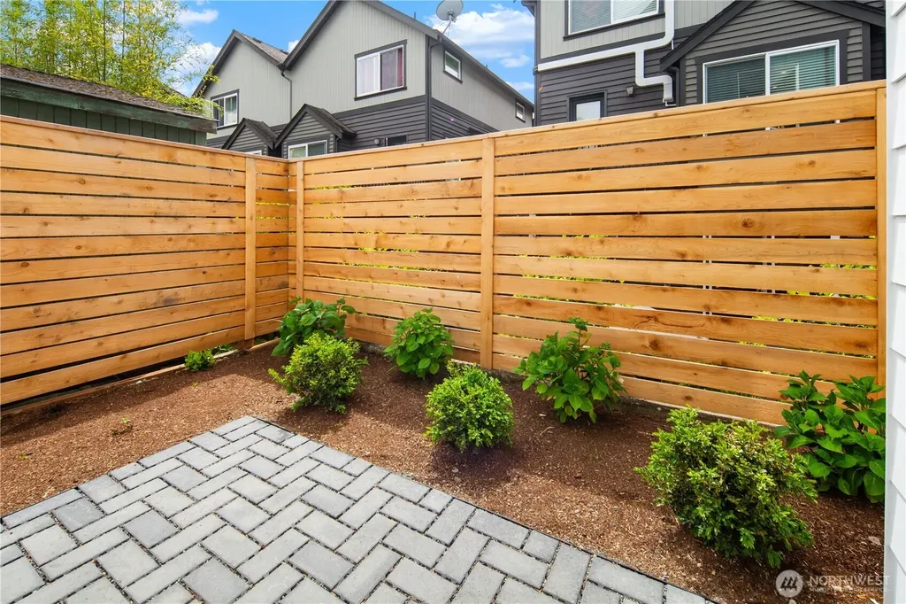 1141 NW 57th Street Seattle WA 98107