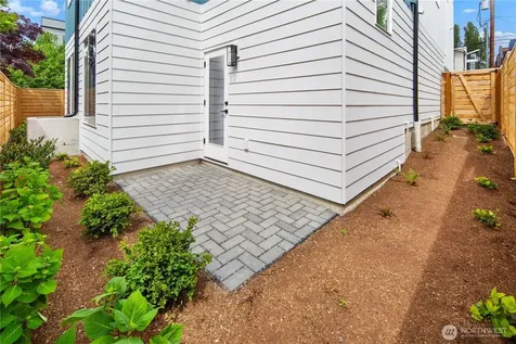 1141 NW 57th Street Seattle WA 98107