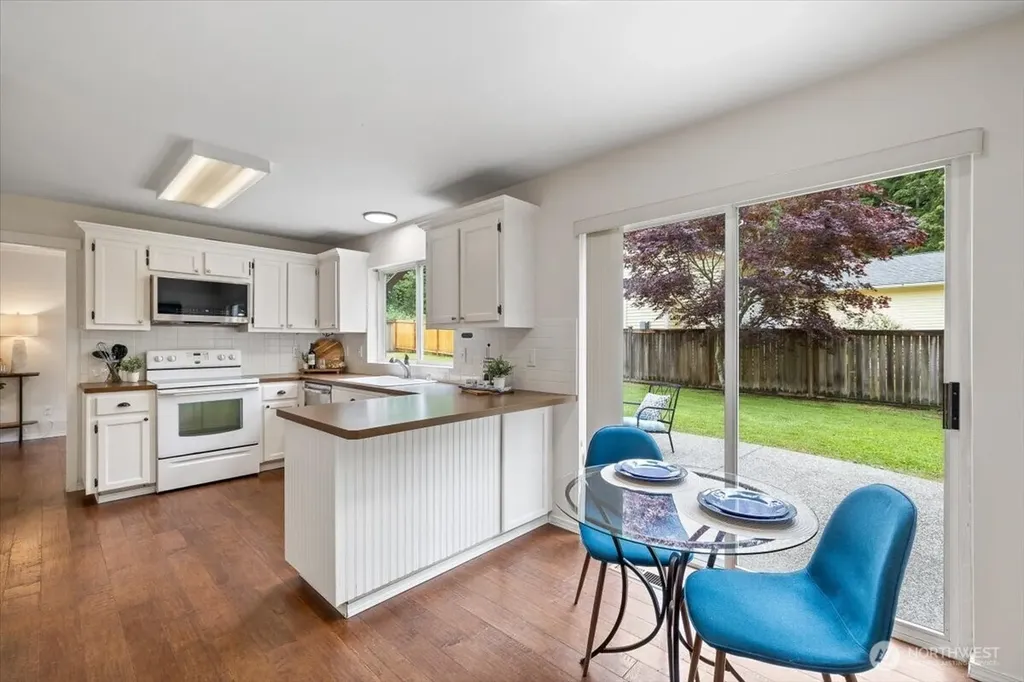 2502 112th Drive NE Lake Stevens WA 98258