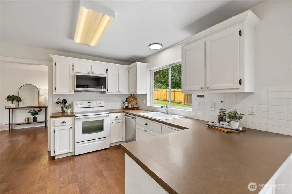2502 112th Drive NE Lake Stevens WA 98258