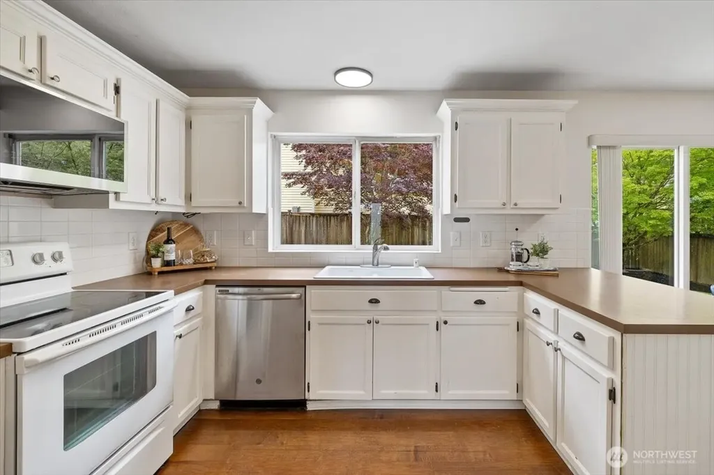 2502 112th Drive NE Lake Stevens WA 98258