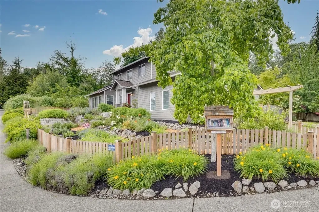 2502 112th Drive NE Lake Stevens WA 98258
