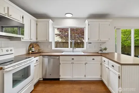 2502 112th Drive NE Lake Stevens WA 98258