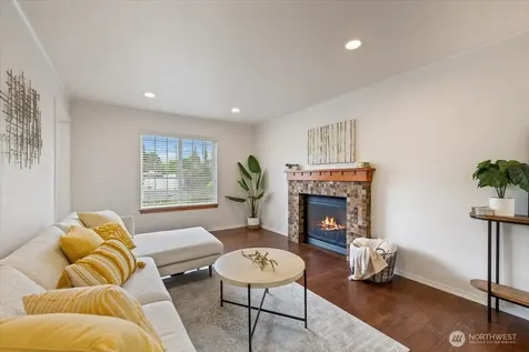 2502 112th Drive NE Lake Stevens WA 98258