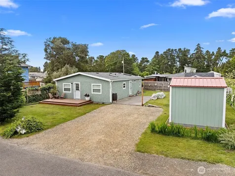 1507 198 Place Long Beach WA 98631