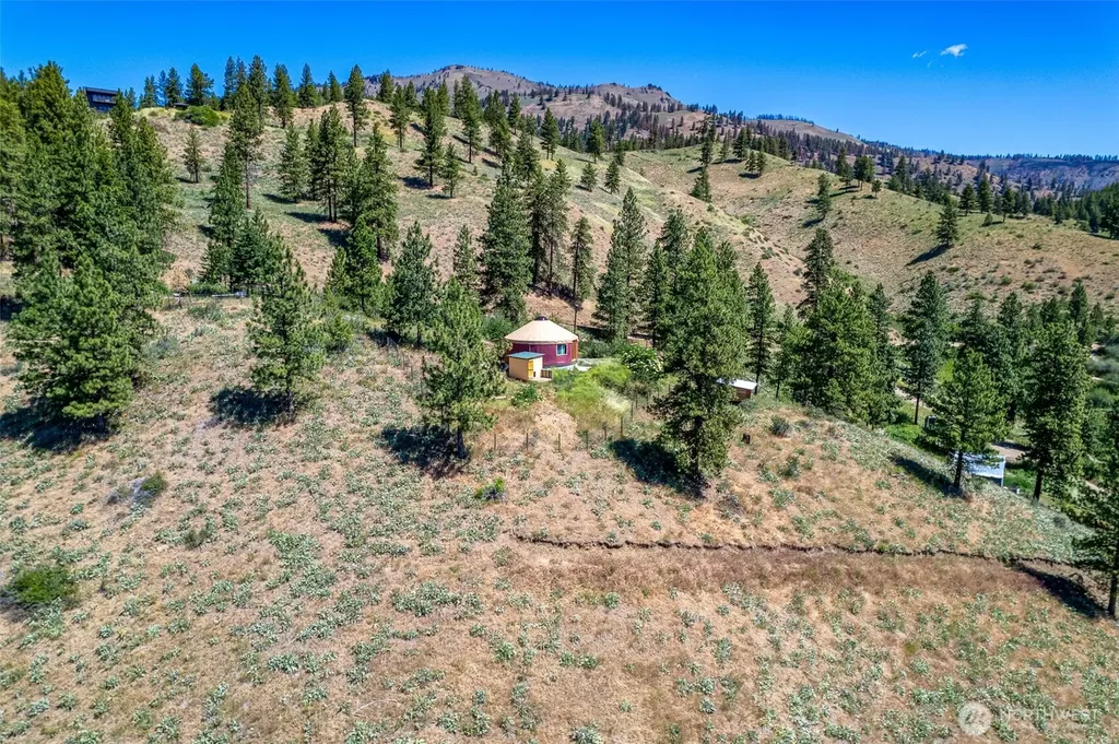 9750 Nahahum Canyon Road Cashmere WA 98815