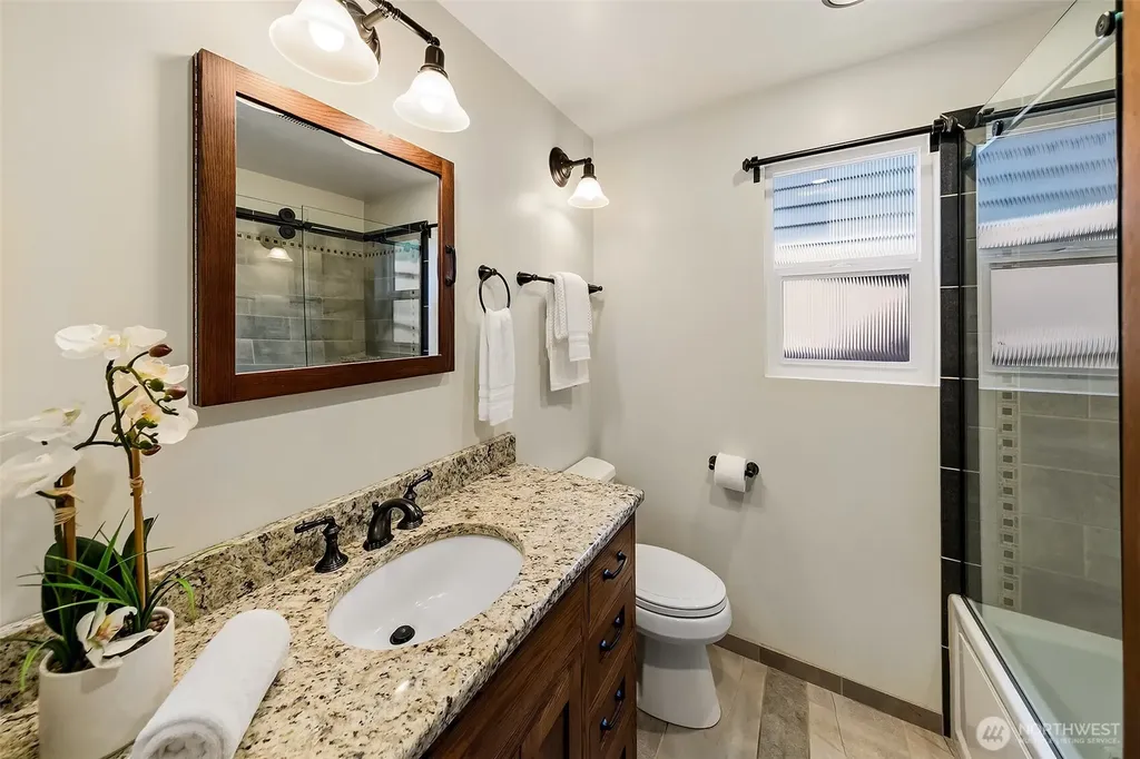 1108 NE 106th Street Seattle WA 98125