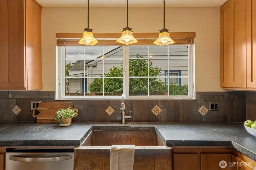 3008 Florida Street Longview WA 98632