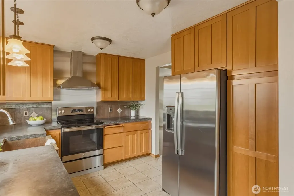 3008 Florida Street Longview WA 98632