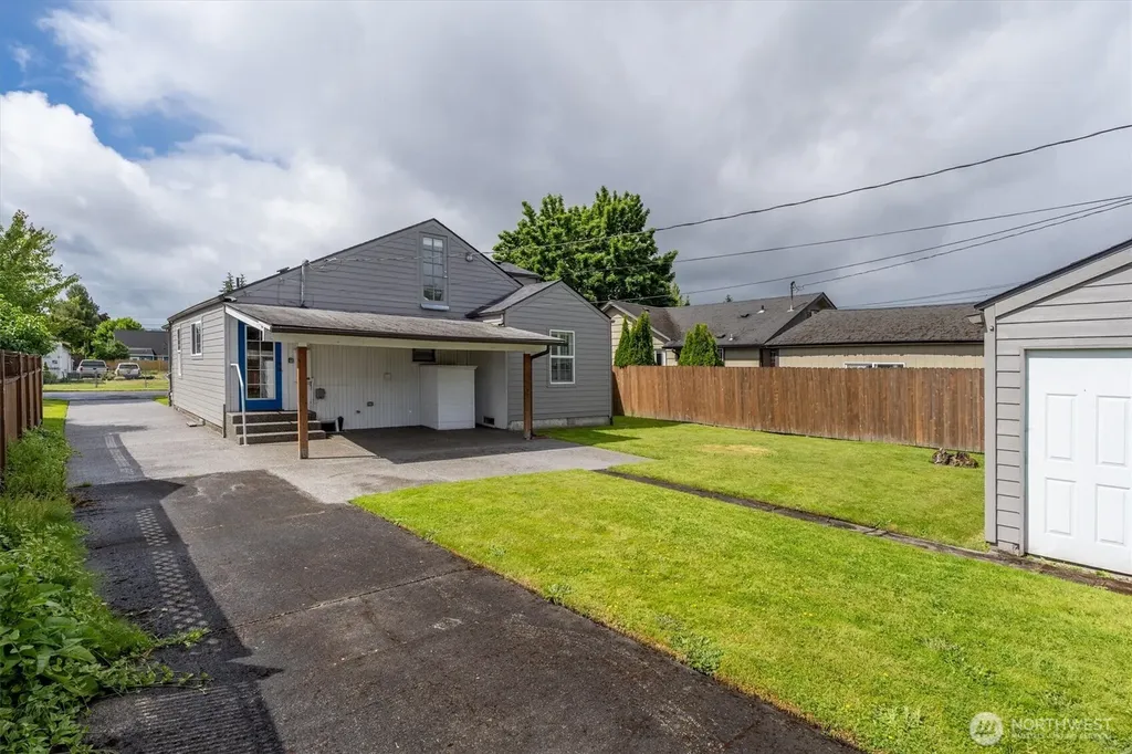3008 Florida Street Longview WA 98632