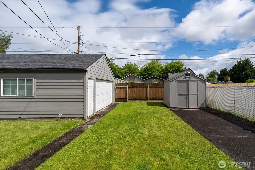 3008 Florida Street Longview WA 98632