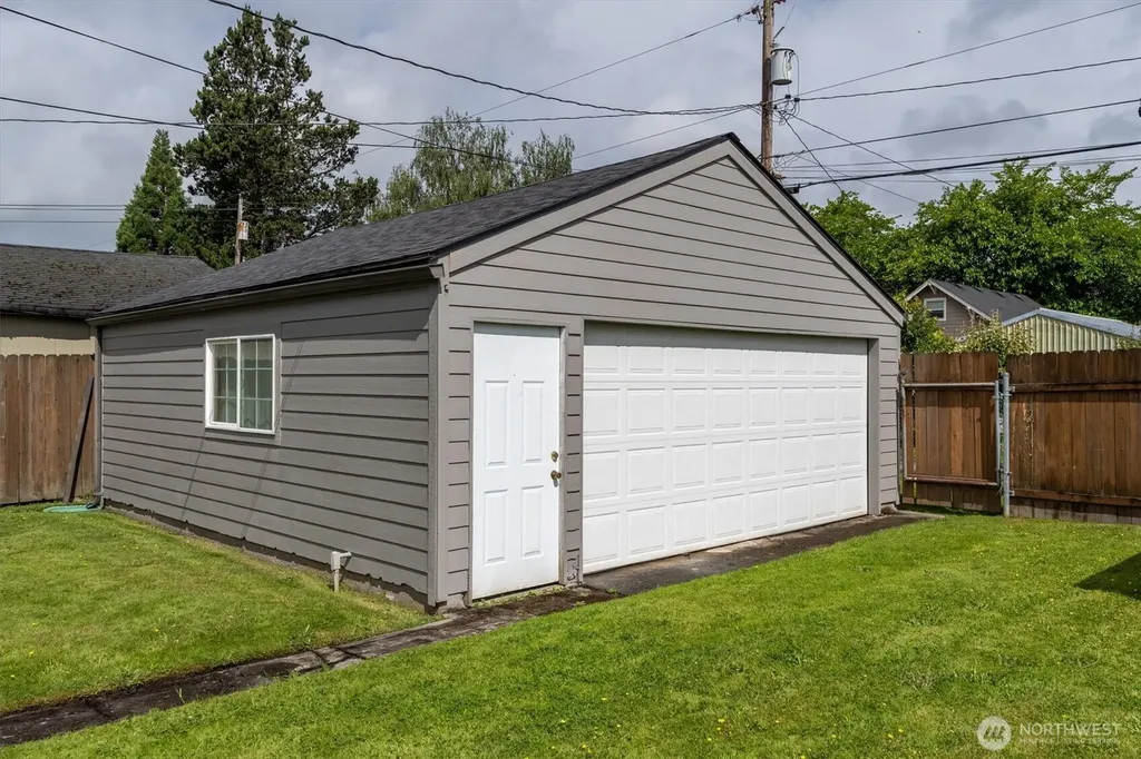 3008 Florida Street Longview WA 98632