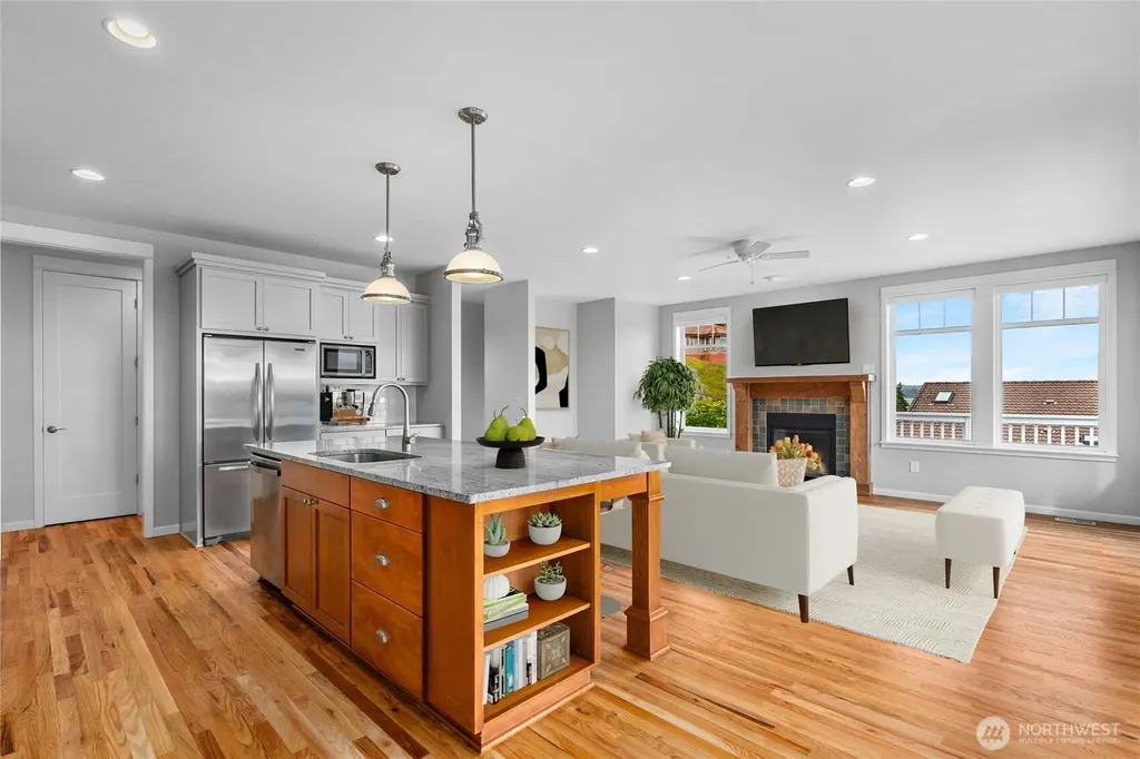 2790 Chambers Bay Drive Steilacoom WA 98388