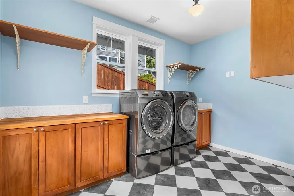2790 Chambers Bay Drive Steilacoom WA 98388