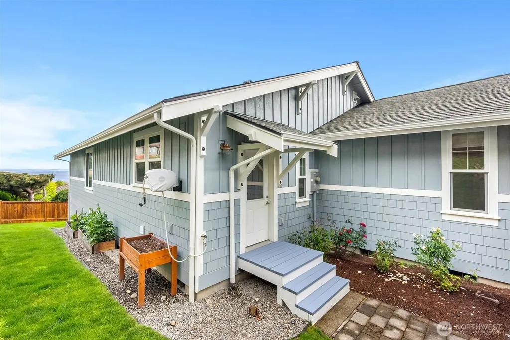 2790 Chambers Bay Drive Steilacoom WA 98388