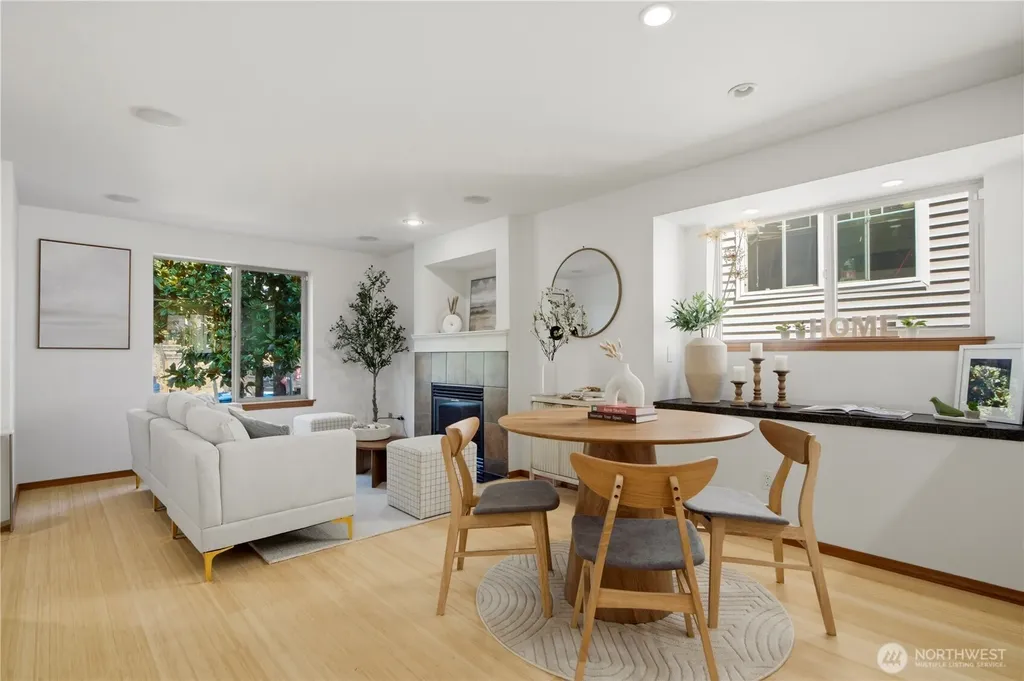 12316 33rd Avenue NE Seattle WA 98125