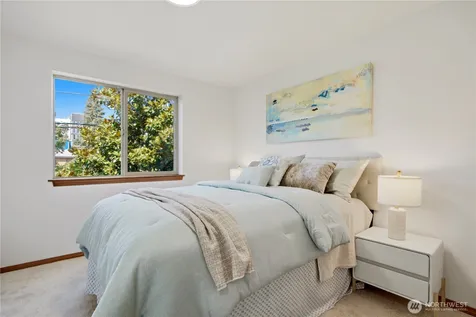 12316 33rd Avenue NE Seattle WA 98125