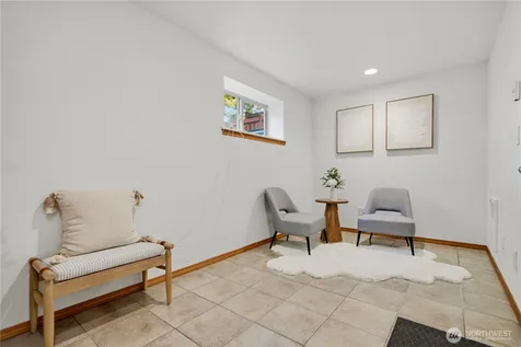 12316 33rd Avenue NE Seattle WA 98125