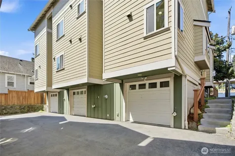 12316 33rd Avenue NE Seattle WA 98125