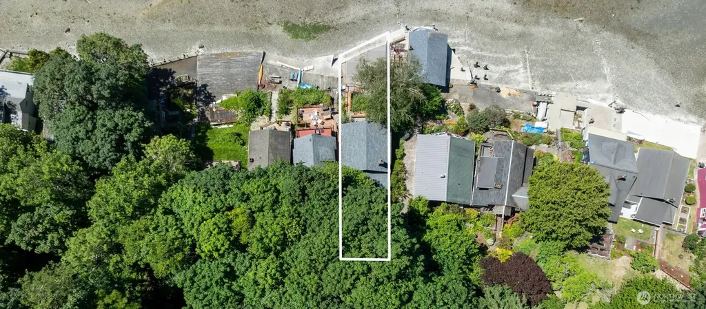 28243 Manzanita Beach Road SW Vashon WA 98070