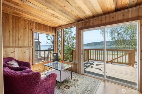28243 Manzanita Beach Road SW Vashon WA 98070