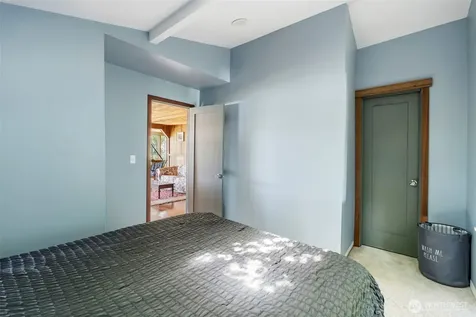 28243 Manzanita Beach Road SW Vashon WA 98070