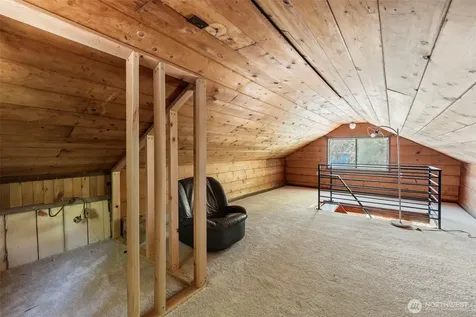 28243 Manzanita Beach Road SW Vashon WA 98070