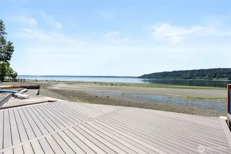 28243 Manzanita Beach Road SW Vashon WA 98070