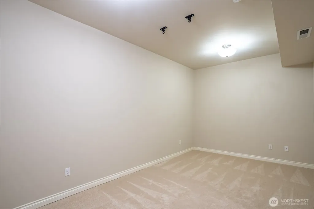 24112 40th Avenue SE Bothell WA 98021