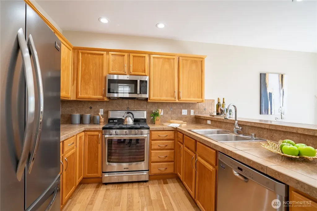 24112 40th Avenue SE Bothell WA 98021