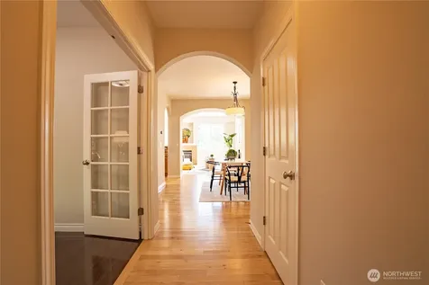 24112 40th Avenue SE Bothell WA 98021