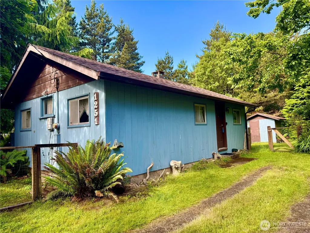 1251 S Ocosta Street S Westport WA 98595