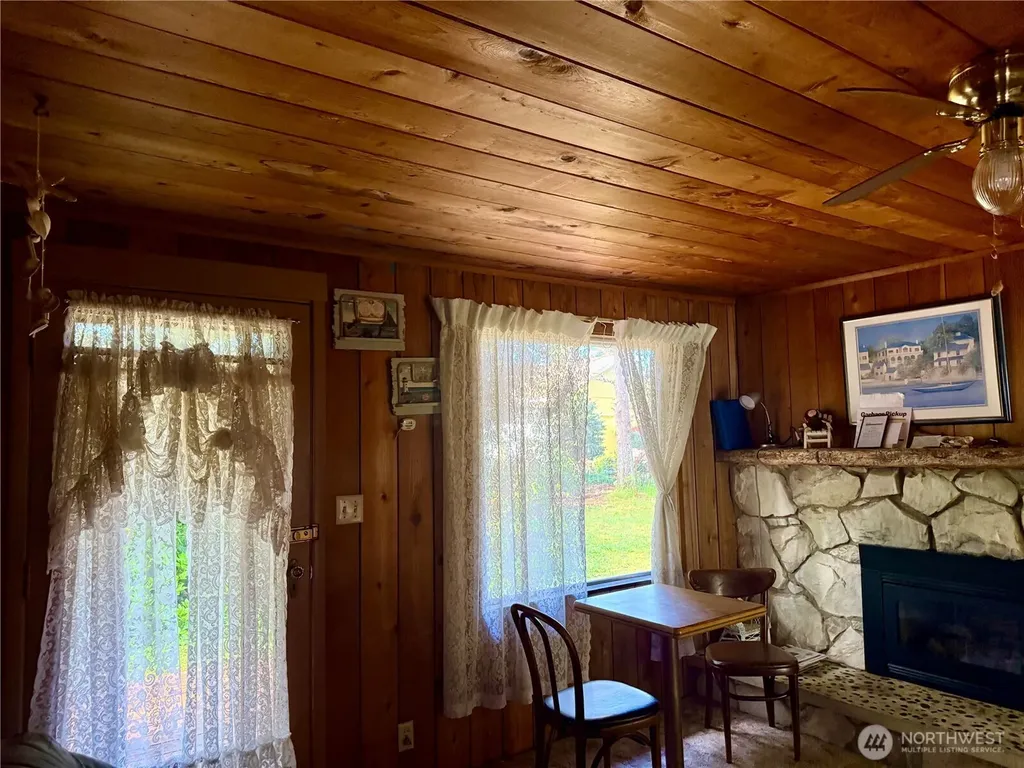 1251 S Ocosta Street S Westport WA 98595