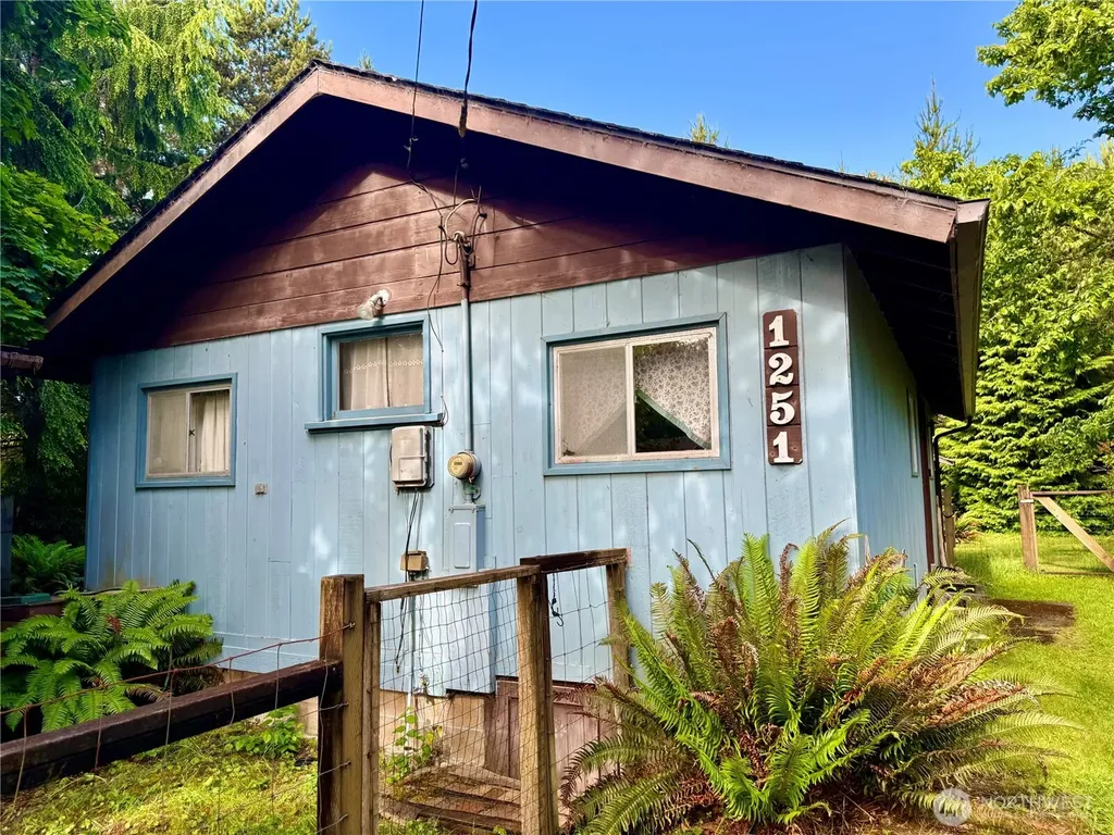 1251 S Ocosta Street S Westport WA 98595