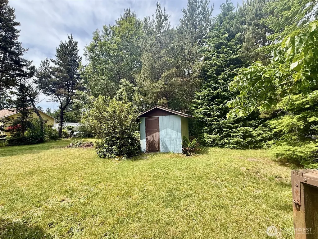1251 S Ocosta Street S Westport WA 98595