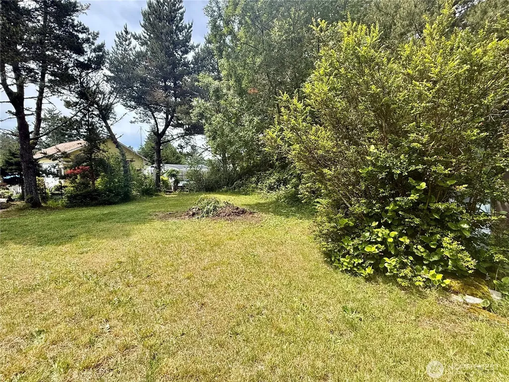 1251 S Ocosta Street S Westport WA 98595