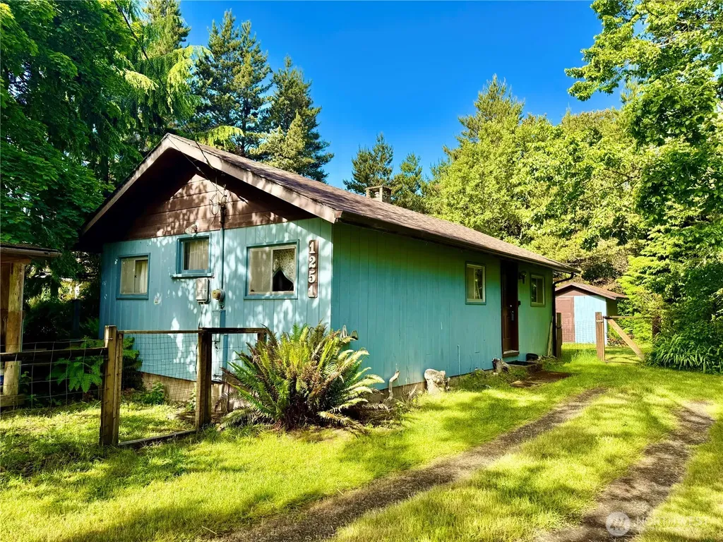 1251 S Ocosta Street S Westport WA 98595