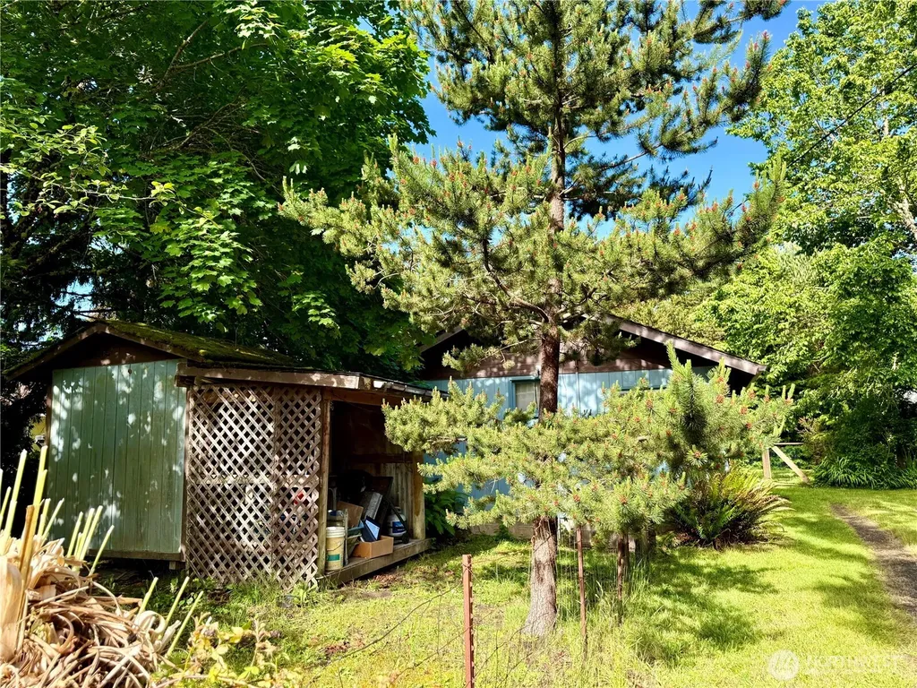 1251 S Ocosta Street S Westport WA 98595