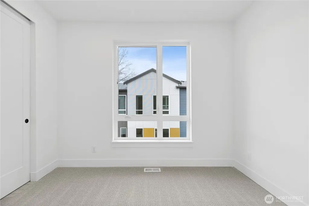 12207 137th Place NE Redmond WA 98052