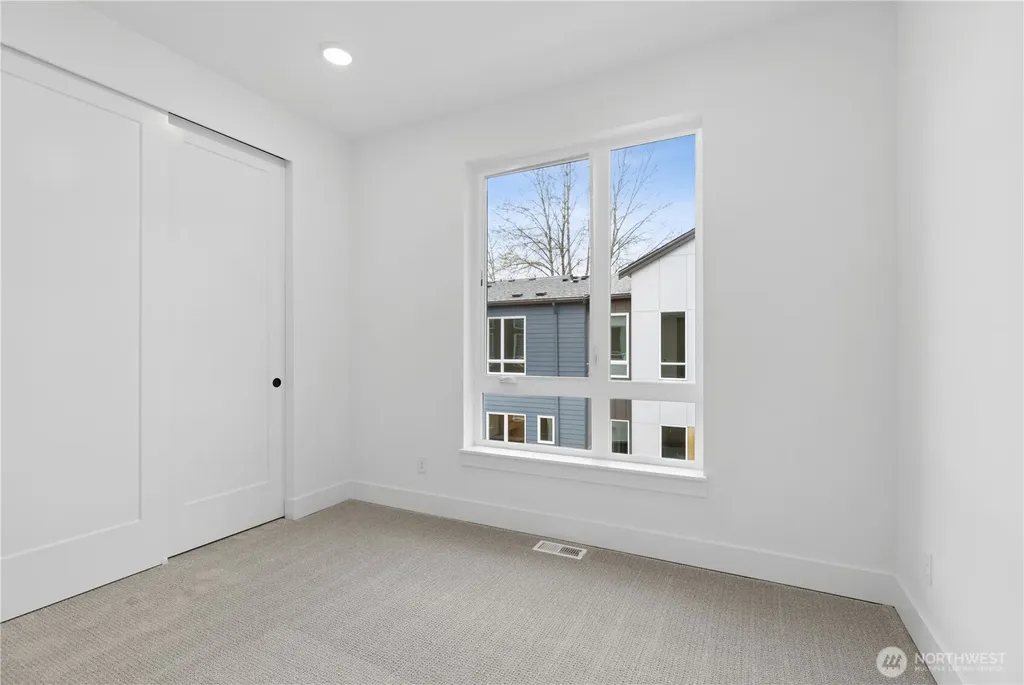 12207 137th Place NE Redmond WA 98052