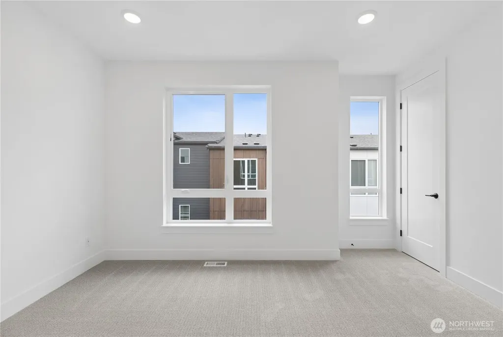 12207 137th Place NE Redmond WA 98052