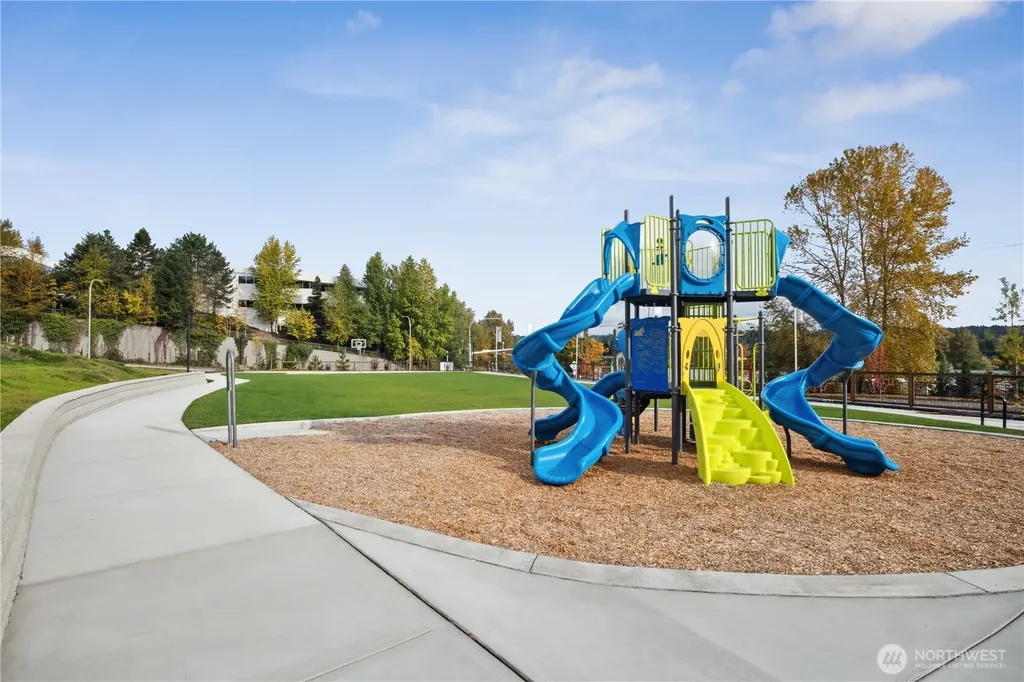 12207 137th Place NE Redmond WA 98052