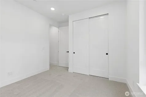 12207 137th Place NE Redmond WA 98052