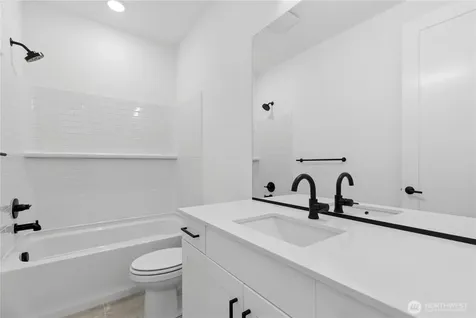 12207 137th Place NE Redmond WA 98052
