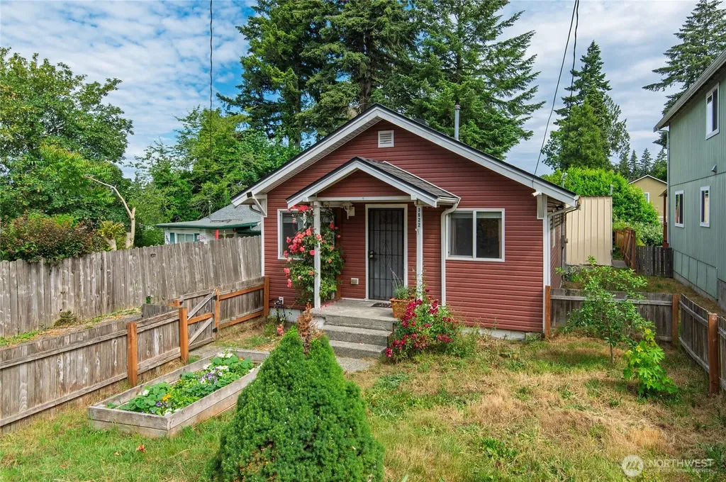 3622 W E Street Bremerton WA 98312