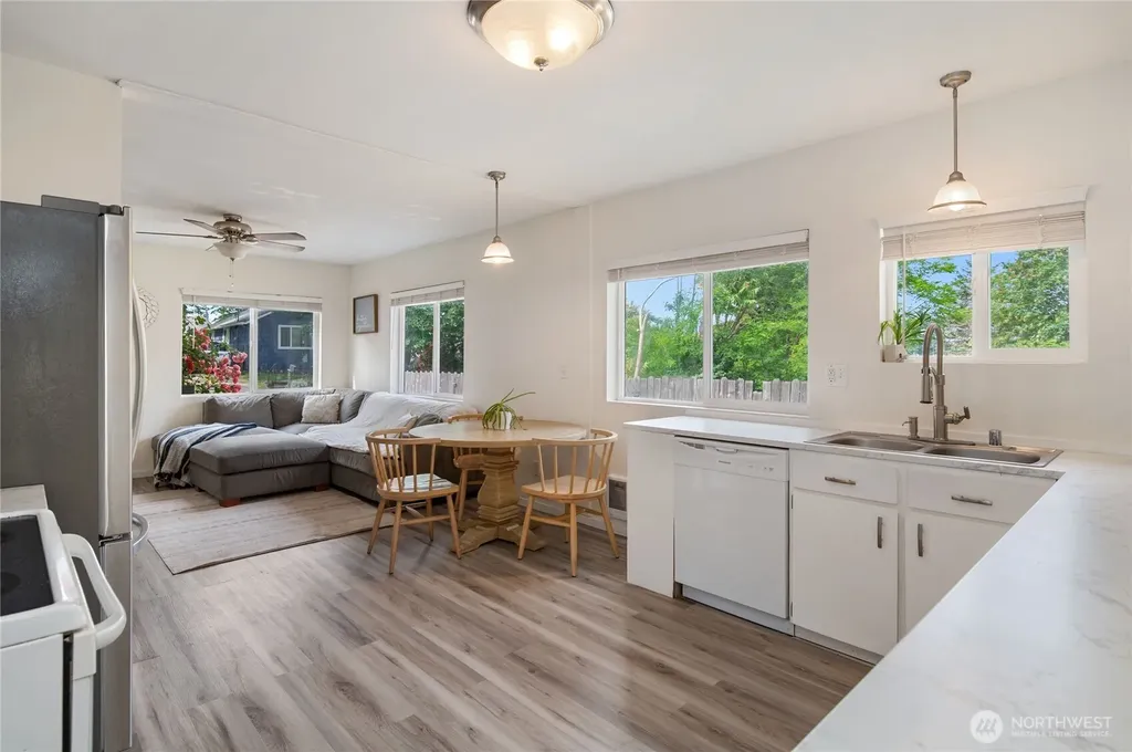 3622 W E Street Bremerton WA 98312