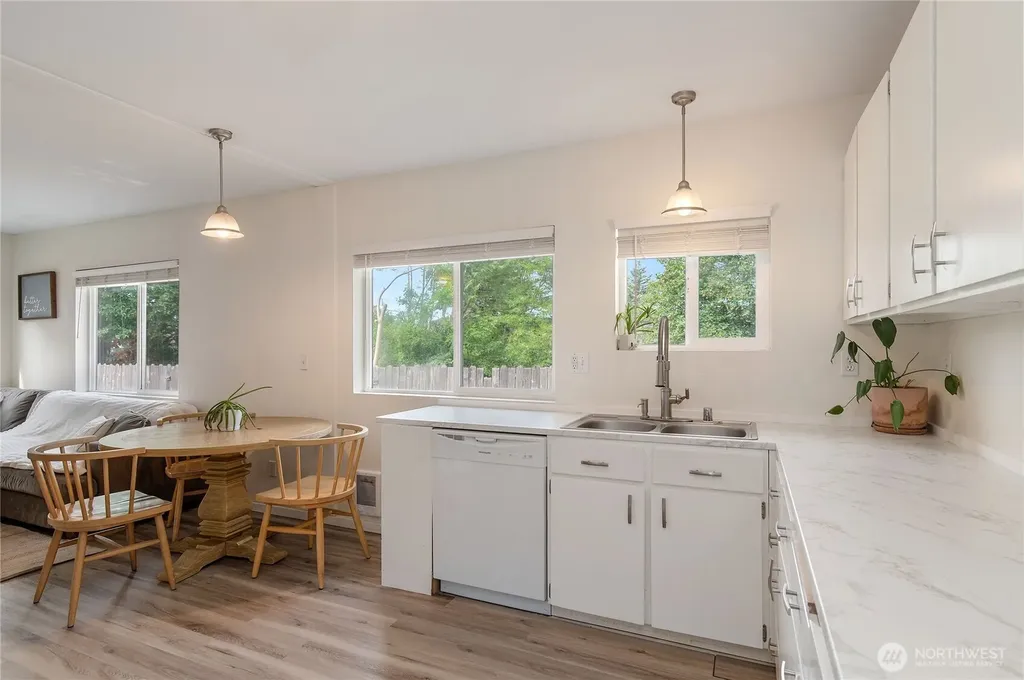 3622 W E Street Bremerton WA 98312