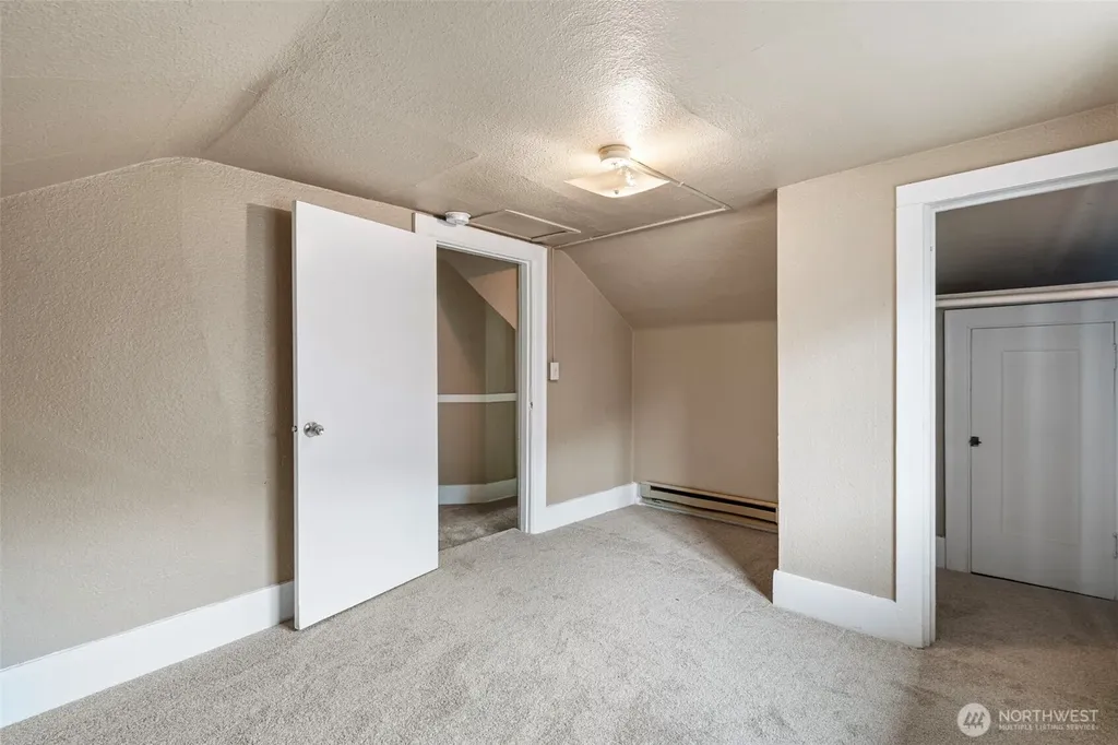 1208 S 14th Street Tacoma WA 98405